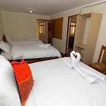 Maqtas Samana Hostal